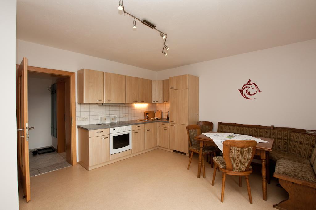 Appartment Laerchenalm Sankt Martin am Tennengebirge Szoba fotó
